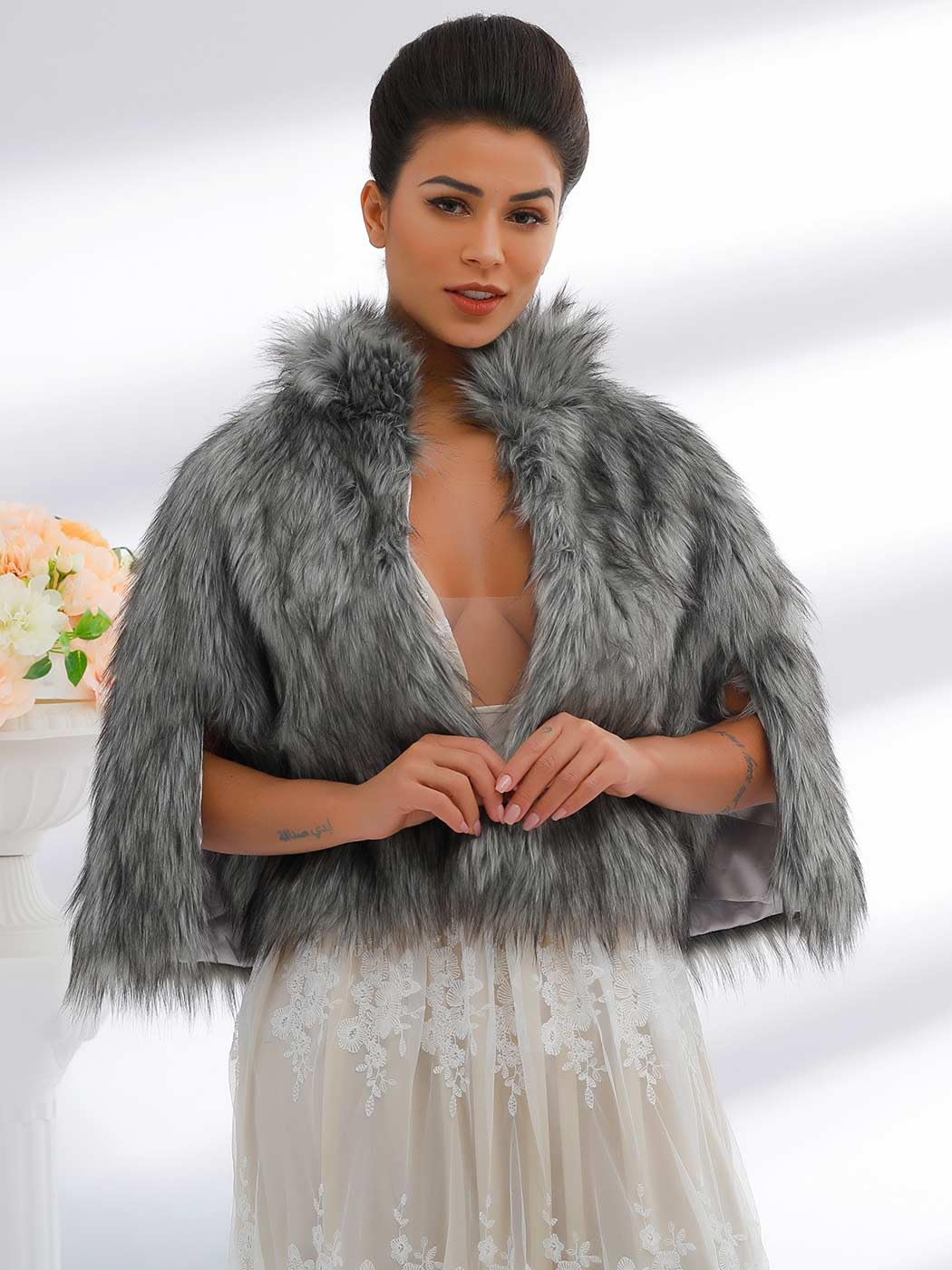 GORAIS Women's Faux Fur Cape and Wraps Bridal Fur Stole Wedding Shawls with Brooch for Bride and Bridesmaids - Image 3
