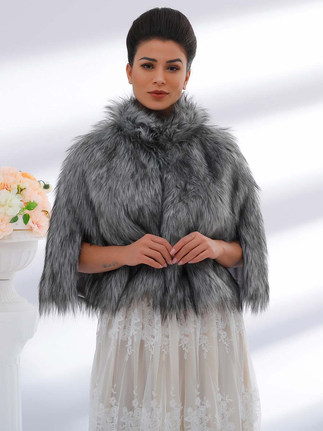 GORAIS Women's Faux Fur Cape and Wraps Bridal Fur Stole Wedding Shawls with Brooch for Bride and Bridesmaids - Image 5
